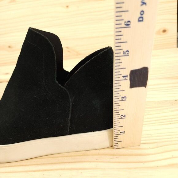 Steve Madden Womens Booties Sz 8.5 Black Suede Hidden Heel Chic Wrangle Platform - Picture 9 of 9